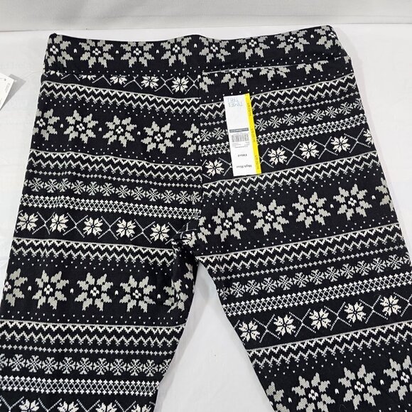 Time and Tru Women’s Soft High Rise Fitted Fair Isle Christmas Leggings - Picture 16 of 16